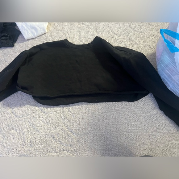 WeWoreWhat cropped sweatshirt - Picture 2 of 4